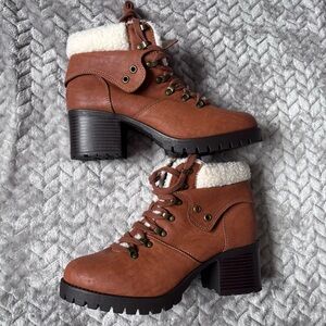MIA Tallia Hiker Boots Chunky Faux Fur Ankle Lace Up Block Heel 9 Womens Brown